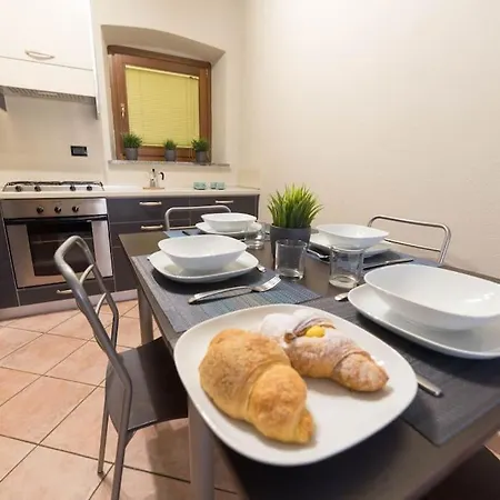 Centro Di - Bilocale Grazioso E Silenzioso Appartamento Aosta